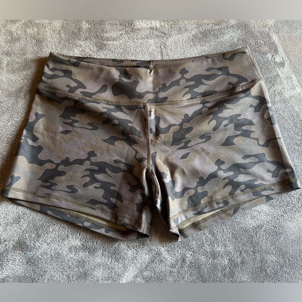 Born Primitive Double Take booty short